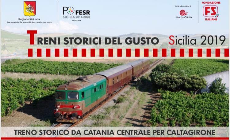 Visitatori arrivati da Catania a Caltagirone col "treno storico del gusto" 